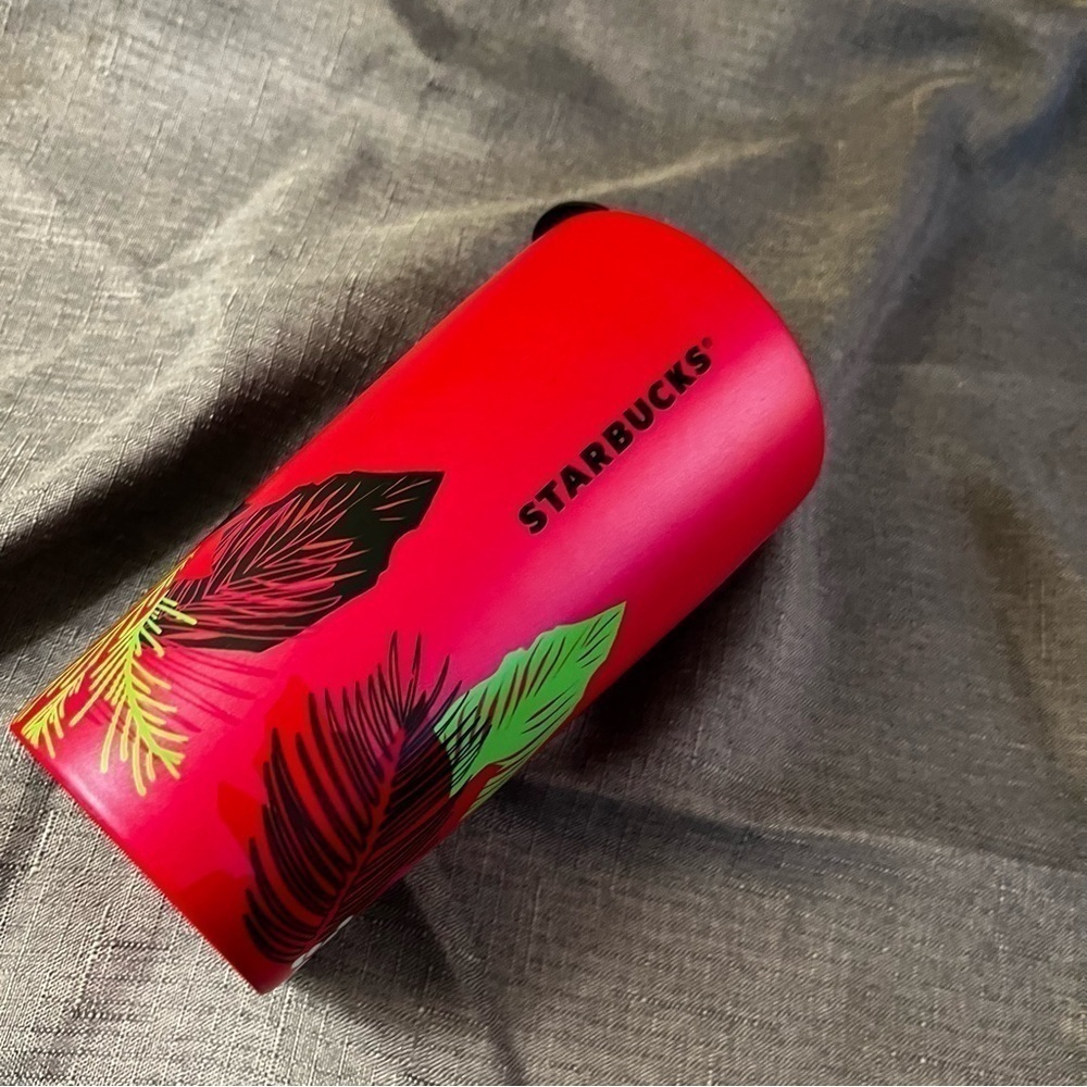 Christmas STARBUCKS holiday pointsettia 12 oz travel mug.in rich red - Picture 3 of 14